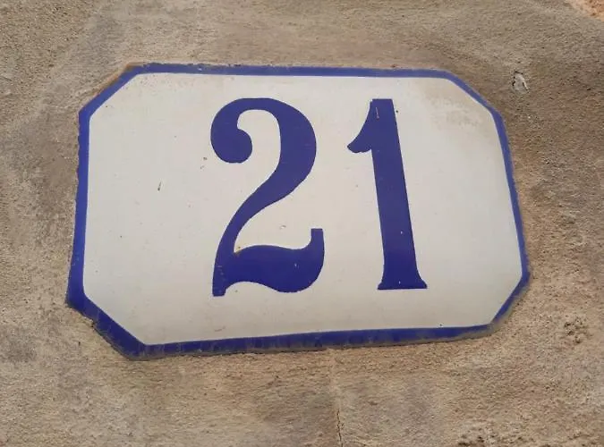 Al Cavour 21 Bed & Breakfast